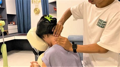 Asmr Relaxing Shoulder Massage Youtube