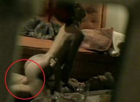 Halle Berry Nude 괴물의 공 사진 GIF 동영상
