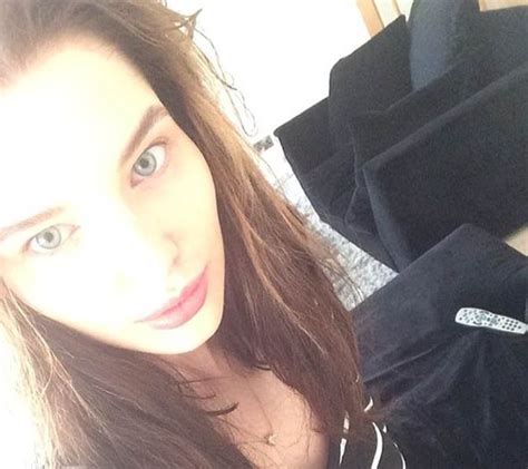 No Make Up Selfie Thousands Donated To Unicef Instead Of Cancer Research Uk Uk News