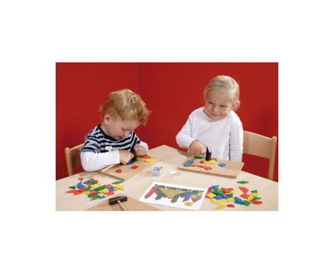 Anregungen zum bauen geben die vorlagen oder man gestaltet motive nach. Hämmerchenspiel-Set von Betzold | SpielundLern