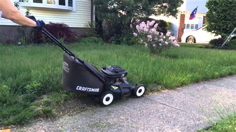 10 Year Old Craftsman Lawn Mower Startup Youtube