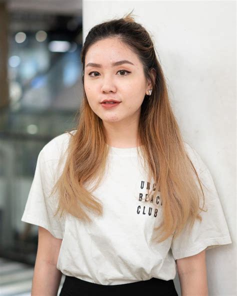 Here, she is pictured with fellow beauty. 20 Best Hair Colors for Fair Skin in 2020 | All Things Hair PH