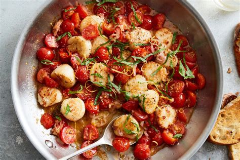 Seared Scallops With Jammy Cherry Tomatoes Recipe Nyt Cooking