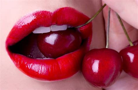 http://blog.shopandtrack.com/wp-content/uploads/2014/06/fruit-lips-4