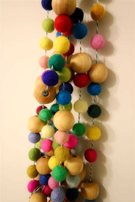 How To Make A Quick And Easy Felt Ball Garland
