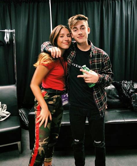 Pin By Gabriela Quilcat On Jenzie Johnny Orlando Girlfriend Johnny