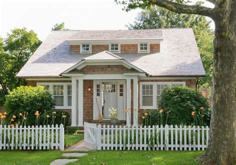 18 Cute Small Houses That Look So Peaceful Cottage Exterior House