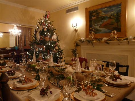 20 Christmas Dining Table Homyhomee