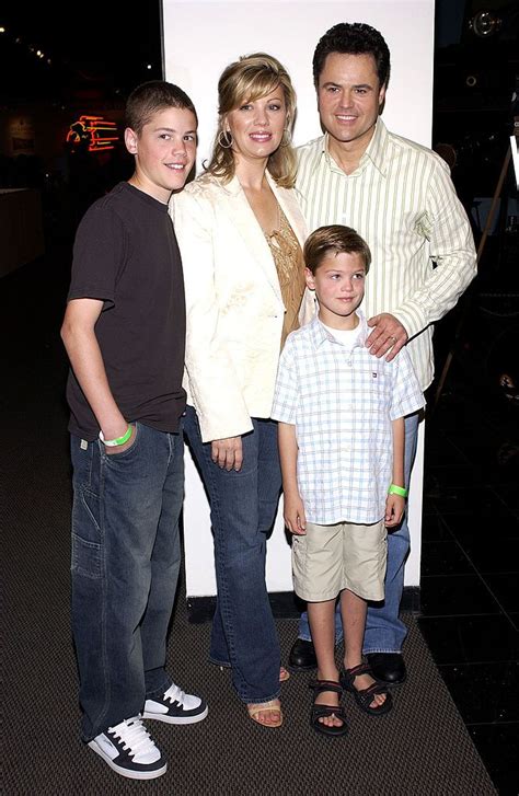 Singer Donny Osmond His Wife Debbie And Their Sons Chris And Joshua Donny Osmond Osmond