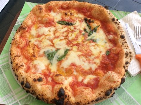 Pizza di napoli mette a disposizione un video corso per tutti per imparare e approfondire le tecniche di pizzaiolo. Articolo: Vari tipi di forni per cuocere la Pizza - I ...