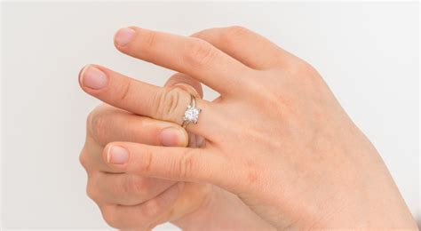 how to remove a ring that s stuck on your finger