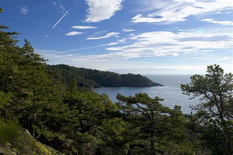 It's no surprise that so many flock to this small new england state to hike each year. The Coast Trail, East Sooke Regional Park, Sooke, CAN : hiking