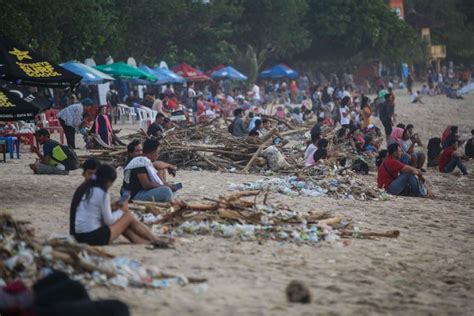 Turis Di Bali Keluhkan Masalah Sampah Dan Macet Media Online