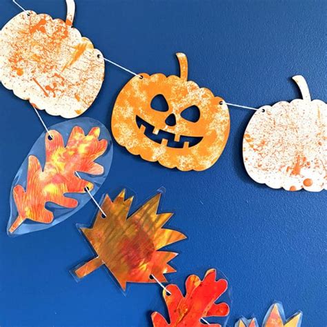 Halloween Kids Craft with Play Together Grow Together ...
