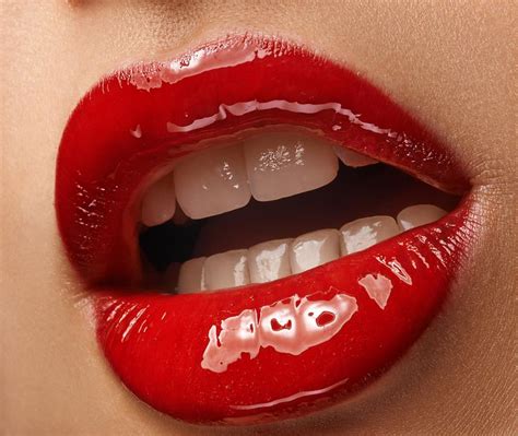 Classic Red Lipstick Classic Red Lipstick Red Lips Makeup Look Red