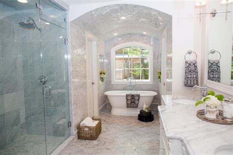 Most commonly, two people will use a master bathroom. Top 10 Fixer Upper Bathrooms - Daily Dose of Style