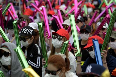 Bestpix South Korean Prostitutes Rally Against New Laws