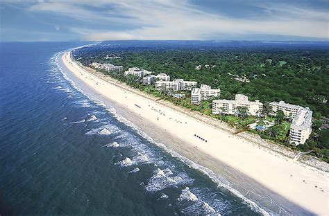 The nearest airport is hilton head airport, 3.7 miles from. tips for visiting hilton head island in the shoulder ...
