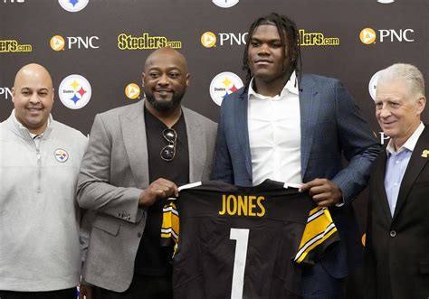 Gerry Dulacs Steelers Report Card Gm Omar Khan Hits Home Run In First Nfl Draft Pittsburgh