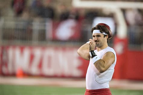 There are rapid career ascents, and then there's the minshew started his day completing his first 13 passes, the most to start a career in the last 40 years. Gardner Minshew misses out on chance to become second Washington State Heisman finalist | The ...