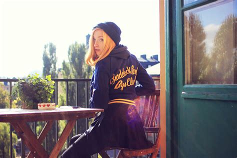 Sandra beijer,som bloggar på metro mode, visar hur hon gör om sina kompisars sovrum till en mysig oas med stilrena detaljer. Mina bästa: Sandra Beijer | ELLE