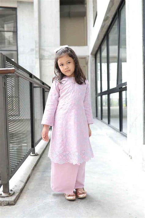 Bahu 14, dada 36, pinggang 37, lengan 22, punggung 40, labuh 28 m : Baju Kurung Kemboja Kids (Dusty Pink) - Omar Ali