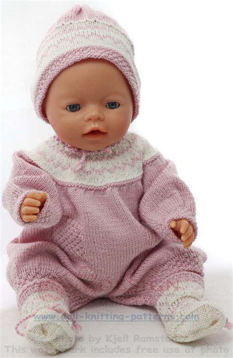 Below is our list of 17 baby doll patterns from around the web posted by sewing bloggers. Baby born doll cloths knitting patterns