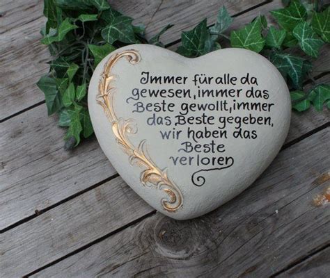 Dies unterstreicht die bedeutung dieses individuums für uns. Tomb decorations, memorial stone, heart, tombstone ...