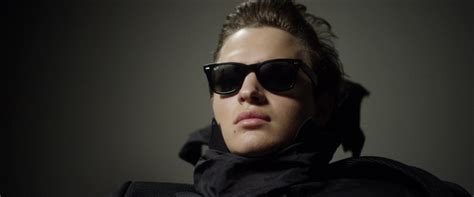 Al mitchell, alicia sanz, amber townsend and others. Ray-Ban Sunglasses Worn By Ansel Elgort (Joe Hunt) In ...