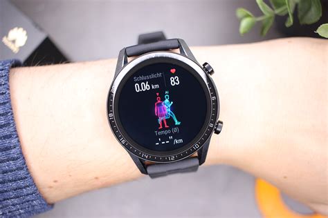 The huawei watch gt 2 features an astonishing 2 week battery life, classic minimal design, sleep and heart rate monitoring, and precise gps tracking. Huawei Watch GT 2 im Test: Die fast perfekte Smartwatch ...