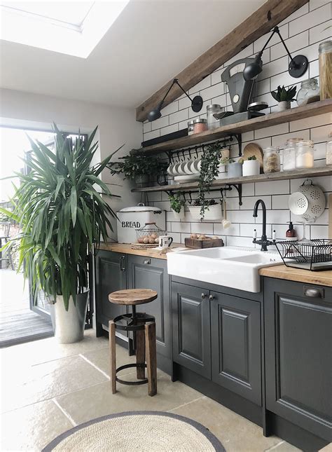 6 Ways To Create A Rustic Scandinavian Kitchen Traditional Vs Rustic