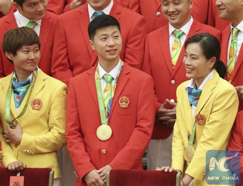 Chinese Top Leaders Meet Chinese Olympic Delegation At The Great Hall