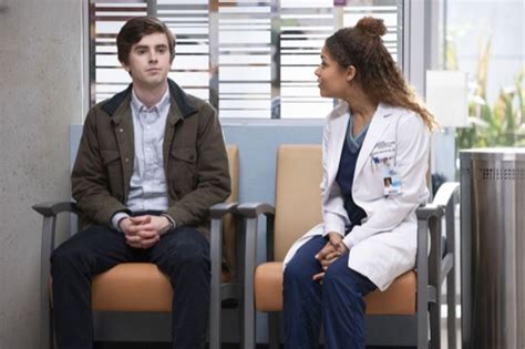 Shaun murphy continues to be overwhelmed by the chaos and noise in the emergency room; The Good Doctor Finale Recap 03/11/19: Season 2 Episode 18 ...