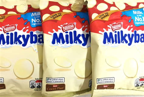 Milkybar White Chocolate Giant Buttons Share Bag 85g £125 Pmp Box Of