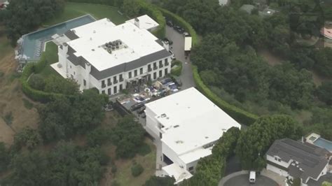 Jennifer Lopez Ben Affleck Buy 60m Beverly Hills Mega Mansion
