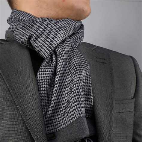 Houndstooth Mens Silk Scarf Designer Neck Scarf For Winters Amedeo