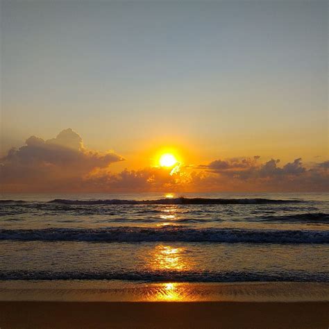 Beautiful Sunrise At Marina Beach Chennai In Tamil Nadu State In Southern India Marina Beach