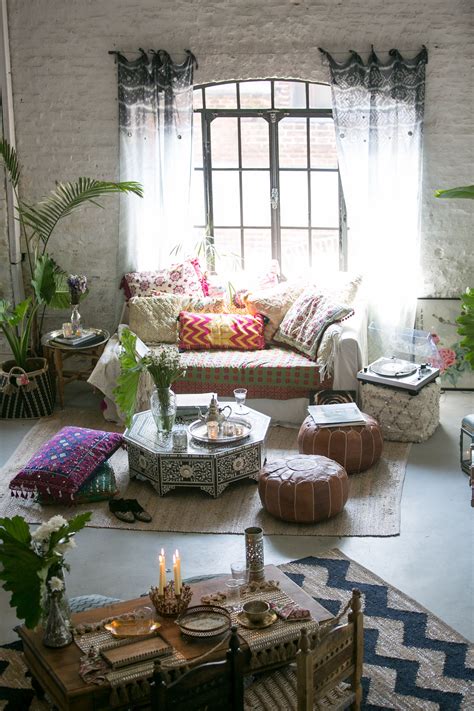 20 Captivating Mid Century Modern Living Room Design Ideas