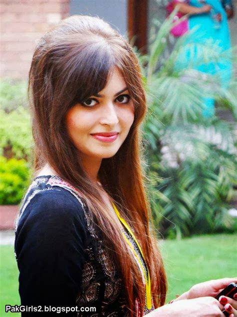 Sexy Hot Girls Photos In Pakistan Hot Desi Girls Pictures And Wallpapers