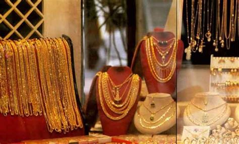 Ketika membeli perhiasan di toko emas, sering pelanggan mendapati harga barang ditambah dengan biaya atau ongkos pembelian. Gaji Di Toko Emas Gadjah - 10 Rekomendasi Toko Emas Terbaik Di Bogor Pasar Anyar Kenangan Trade ...