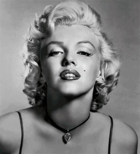 Marilyn Monroe Gif Marilyn Monroe Smiling Discover Share Gifs