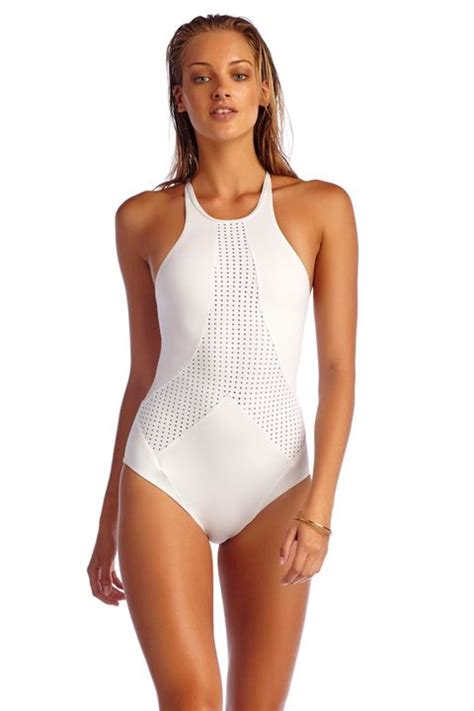 20 Gorgeous And Sexy High Neck Swimsuits