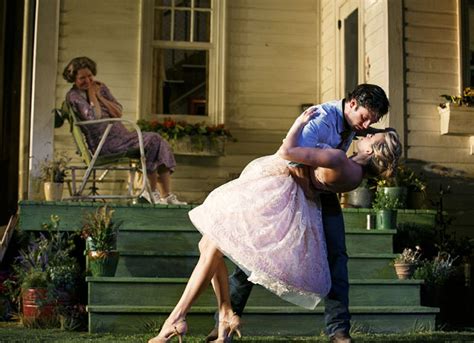 Theater Review ‘picnic On Broadway New York Daily News