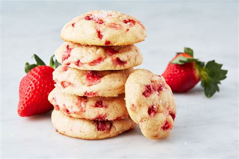 Strawberry Shortcake Cookies