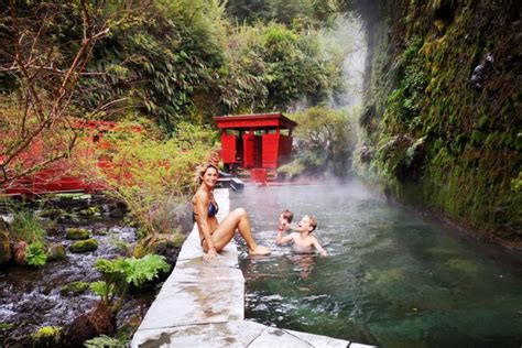 Termas geométricas hot springs, pucon, chile. MULTIVIAJES >> HUILO HUILO & TERMAS GEOMÉTRICAS