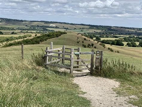 Ashridge Estate And Ivinghoe Beacon Loop From Tring Chiltern Hills Aonb