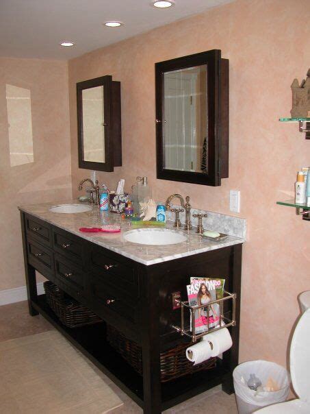 These modern blinds feature a roll of fabric contained in an ergonomic design that ensures smooth operation at all times. Venetian Plaster and bathroom remodeled by Ciro Zegretti ...