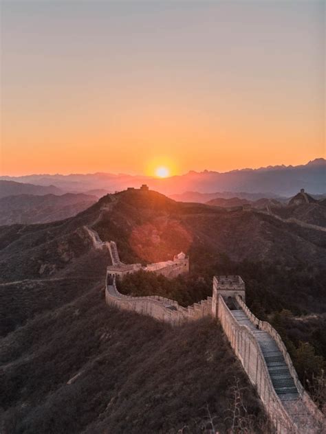 Why You Need To Visit The Great Wall Of China At Sunset