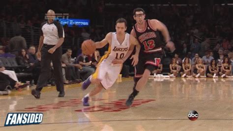You can watch los angeles lakers vs. Lakers' Steve Nash hurts leg, leaves game vs Bulls (Video ...