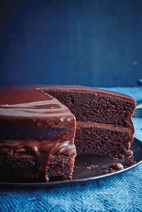Featuring and the best chocolate cake. 20+ Easy Chocolate Cake Recipes - Best Ideas for Homemade ...